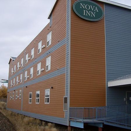 Inuvik 伊努维克新星旅馆酒店 外观 照片